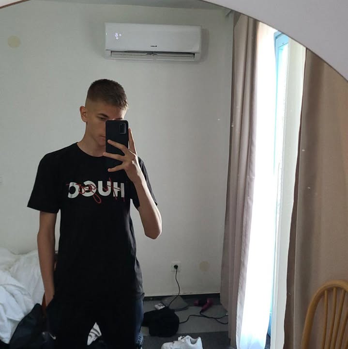 Eman Mahmutović Facebook Avatar